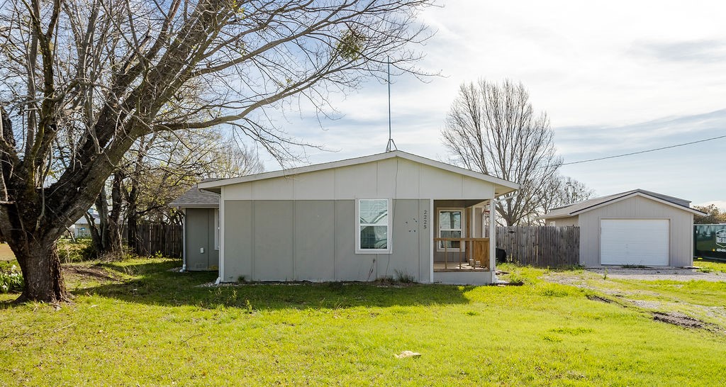 2225 S Bridgefarmer Road Lowry Crossing TX 75069