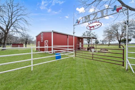 6501 Gehrig Circle Burleson TX 76028