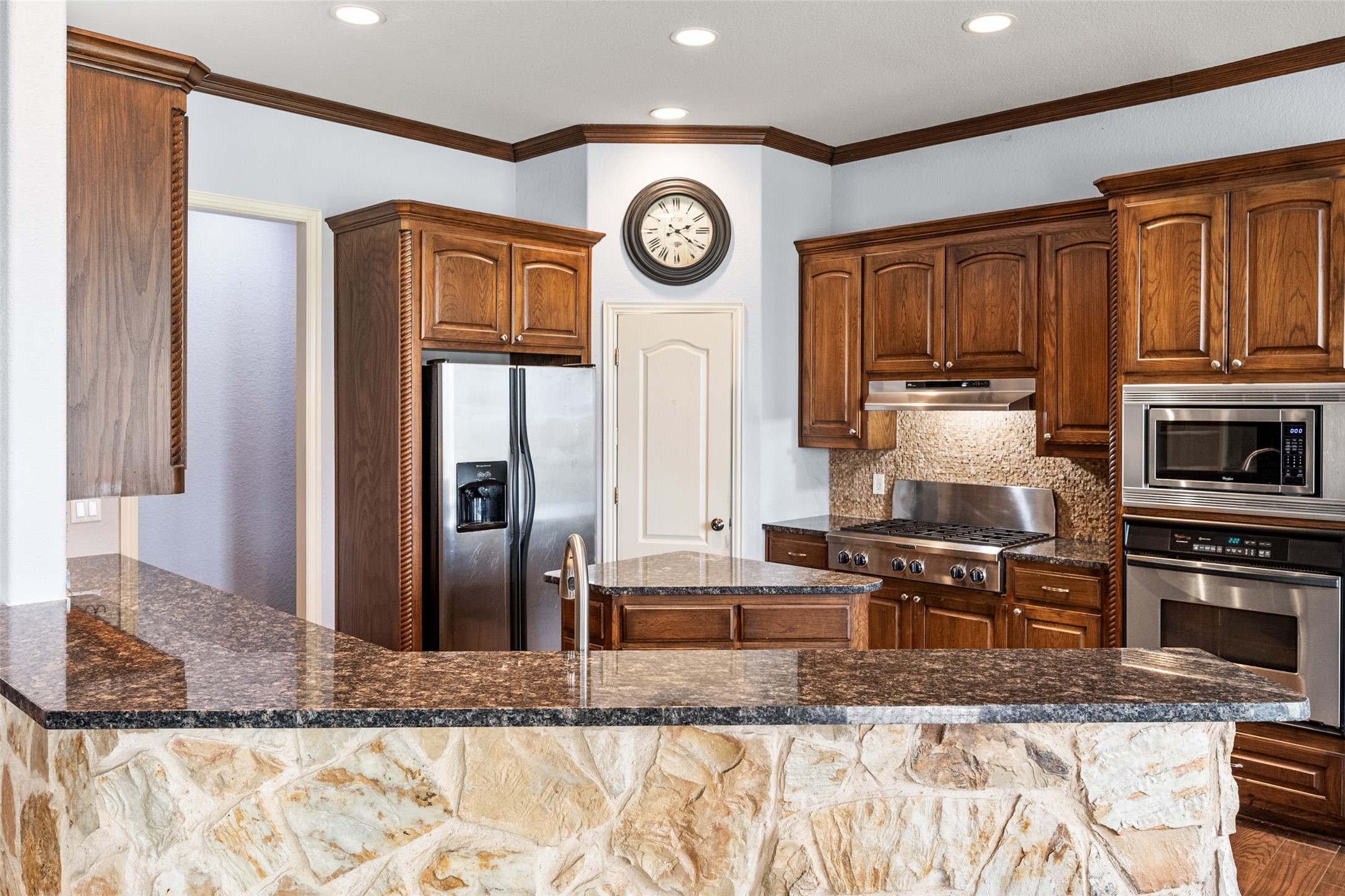 6501 Gehrig Circle Burleson TX 76028