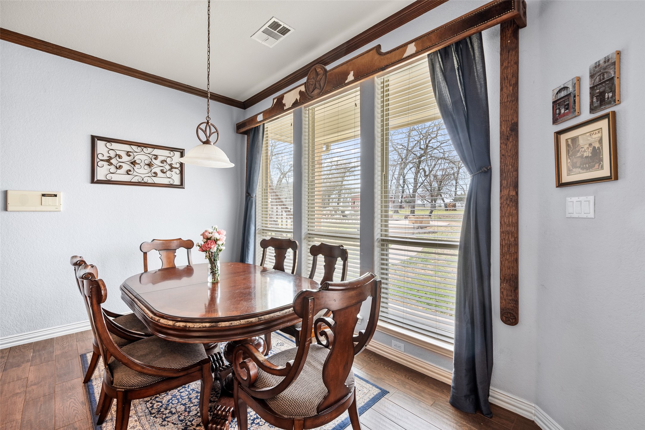 6501 Gehrig Circle Burleson TX 76028