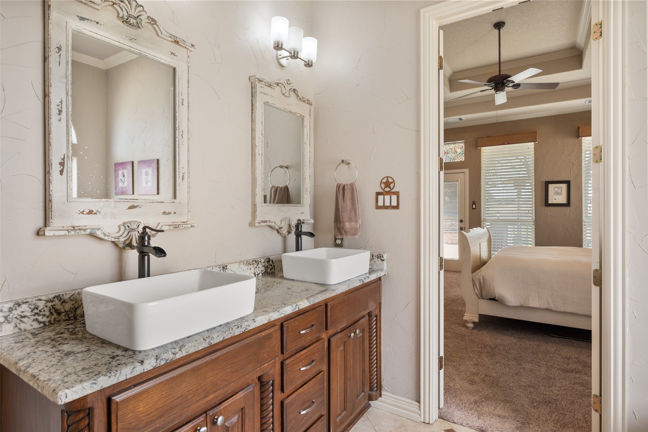 6501 Gehrig Circle Burleson TX 76028