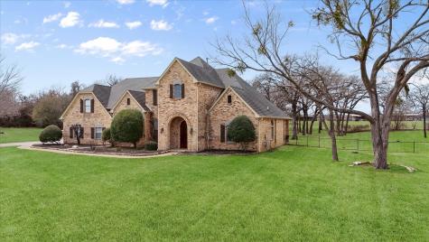 6501 Gehrig Circle Burleson TX 76028