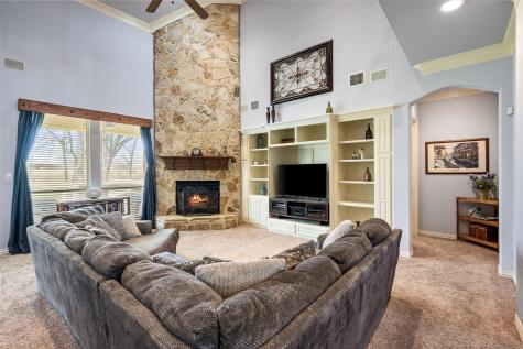 6501 Gehrig Circle Burleson TX 76028