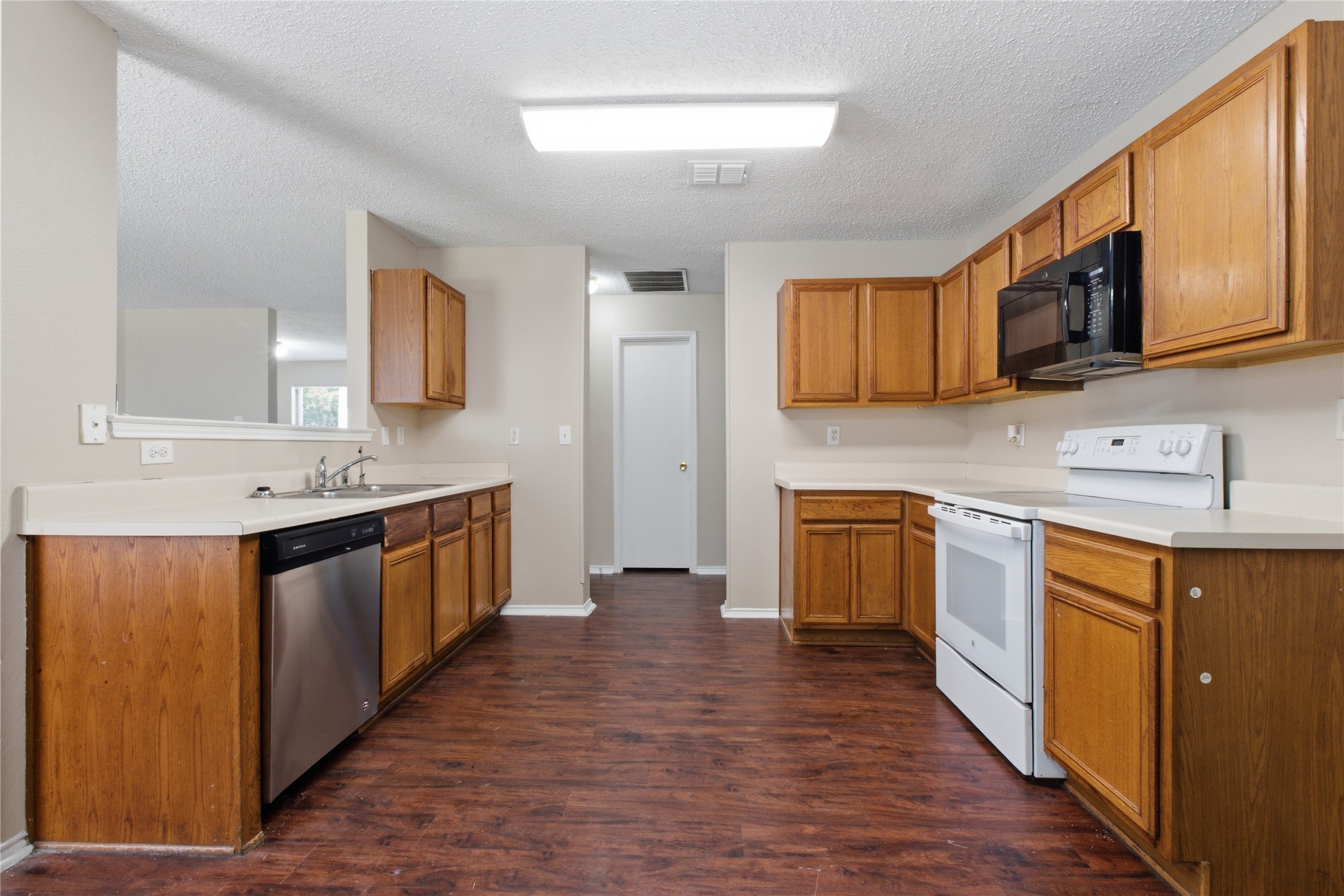 652 Lowe Drive Cedar Hill TX 75104