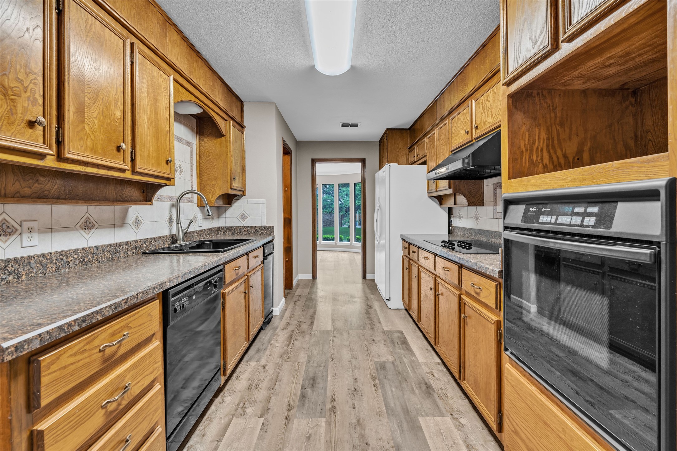 2241 Mountainview Drive Hurst TX 76054