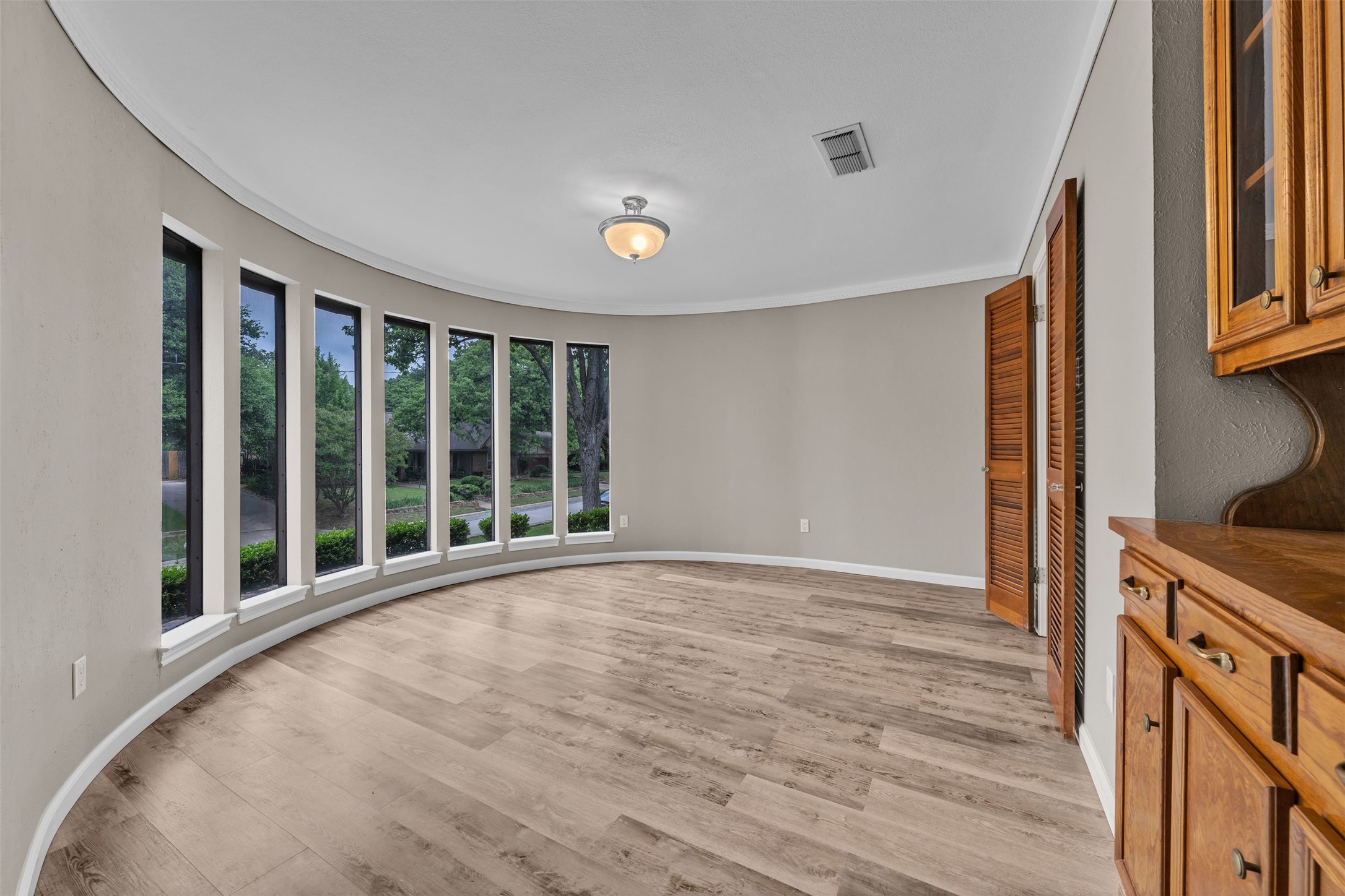 2241 Mountainview Drive Hurst TX 76054