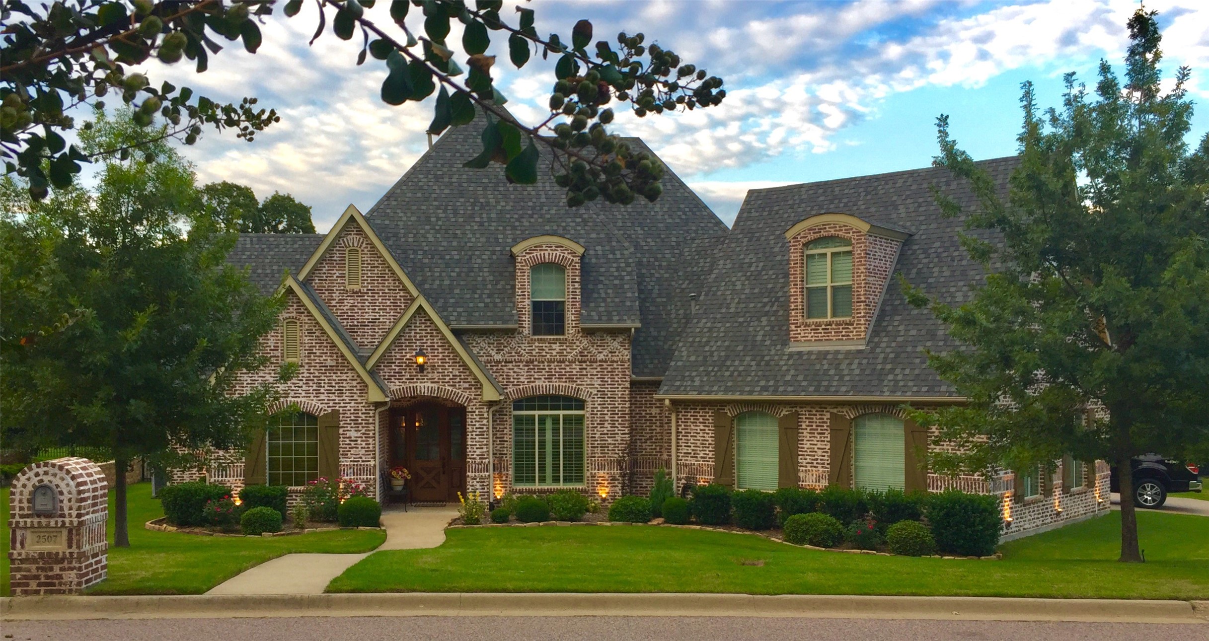 2507 Creekbend Circle Sherman TX 75092