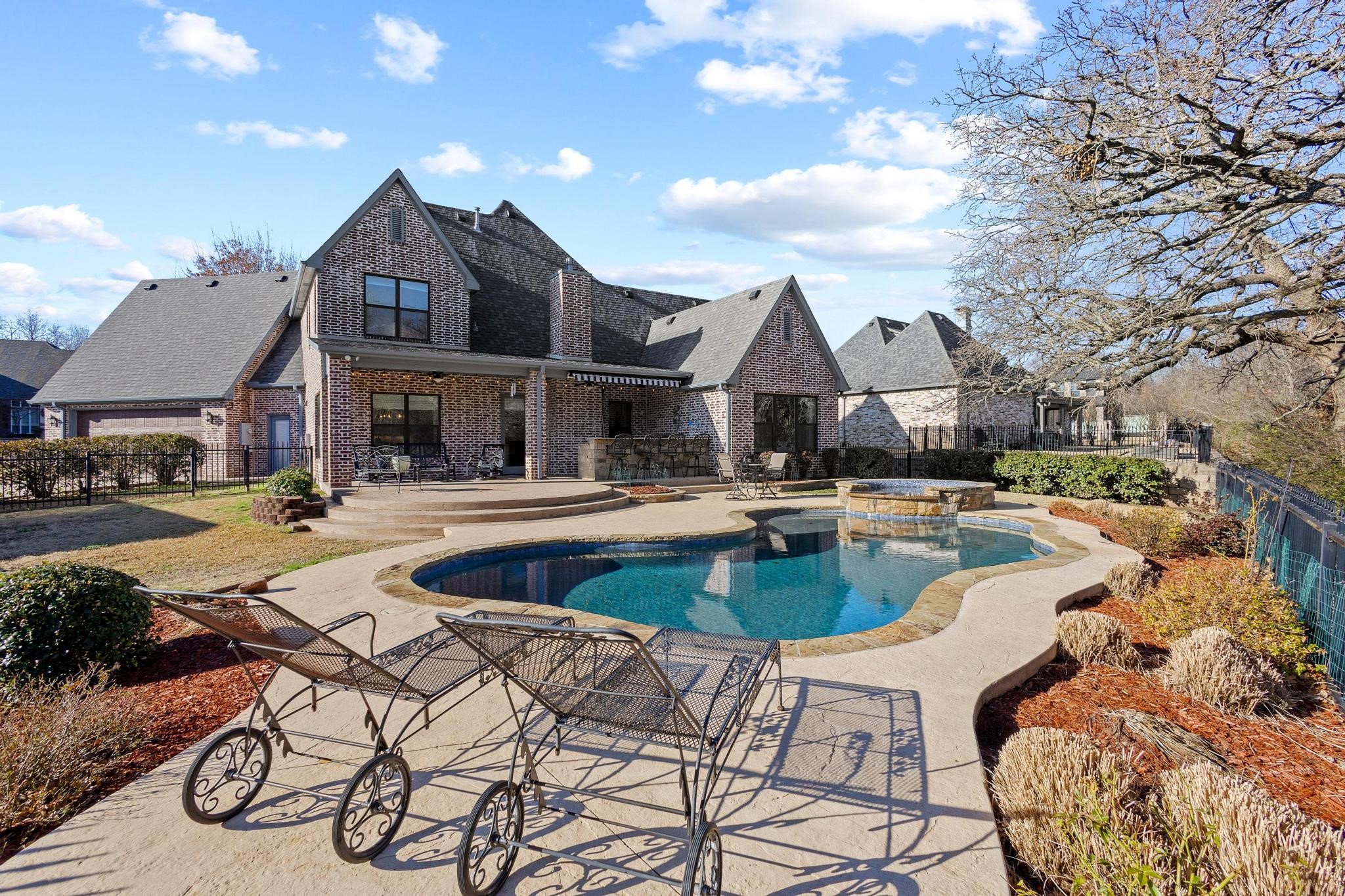 2507 Creekbend Circle Sherman TX 75092
