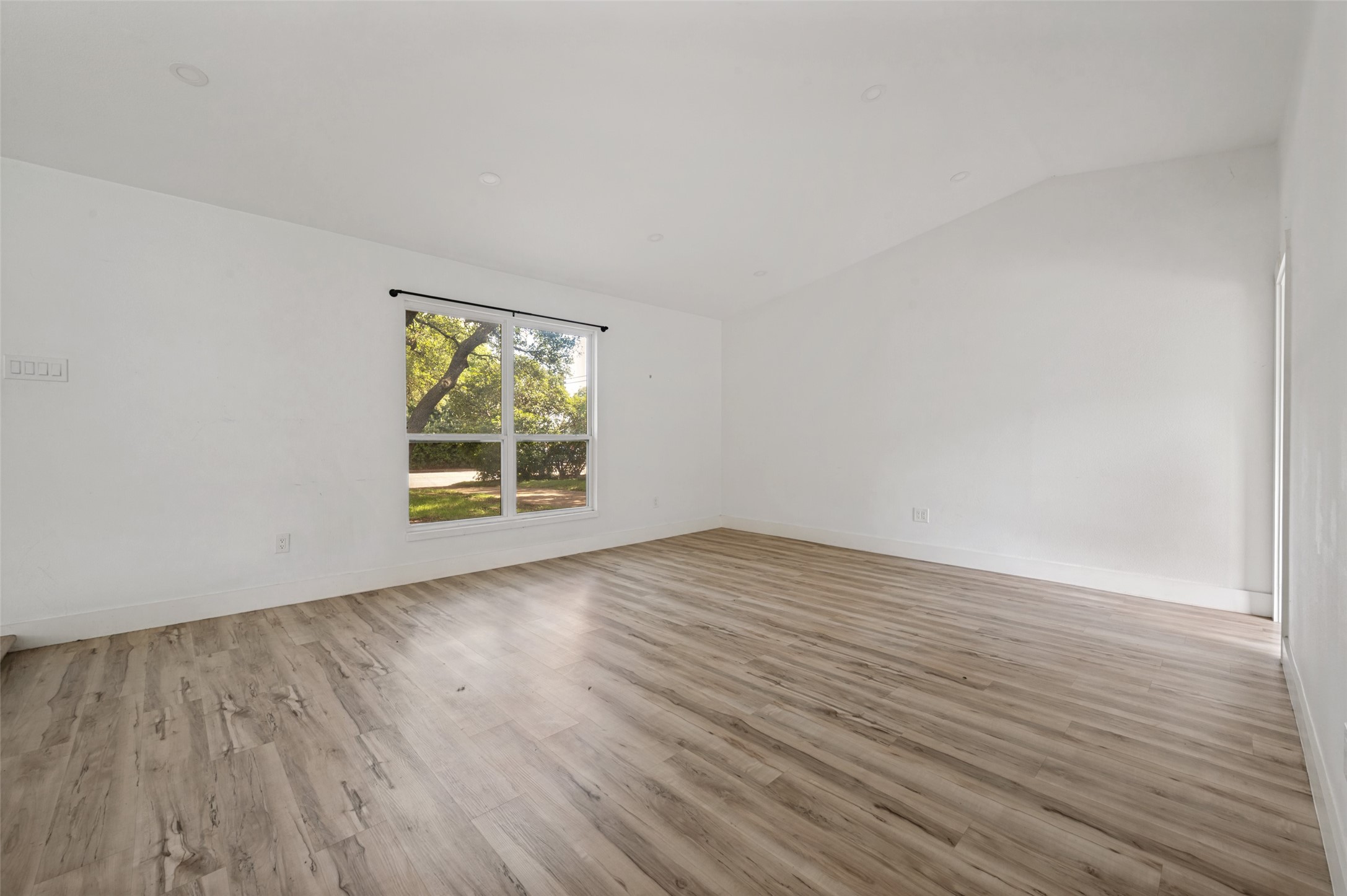 3707 Ridgeoak Way Farmers Branch TX 75244
