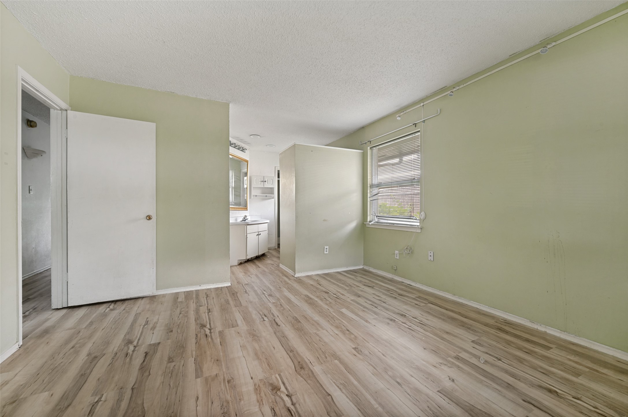 3707 Ridgeoak Way Farmers Branch TX 75244