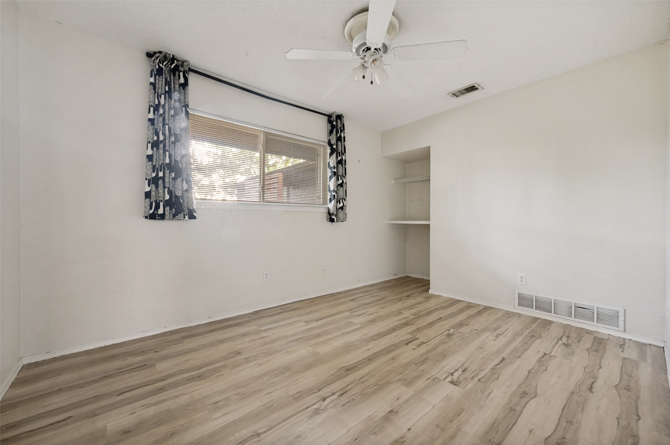3707 Ridgeoak Way Farmers Branch TX 75244