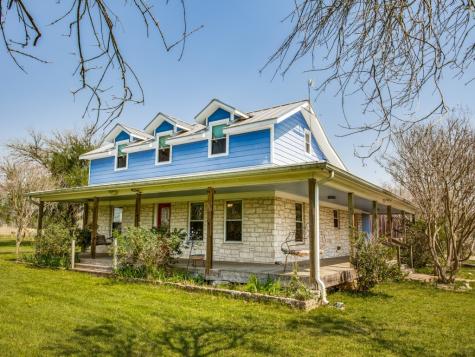 1279 Red Town Road Elgin TX 78621