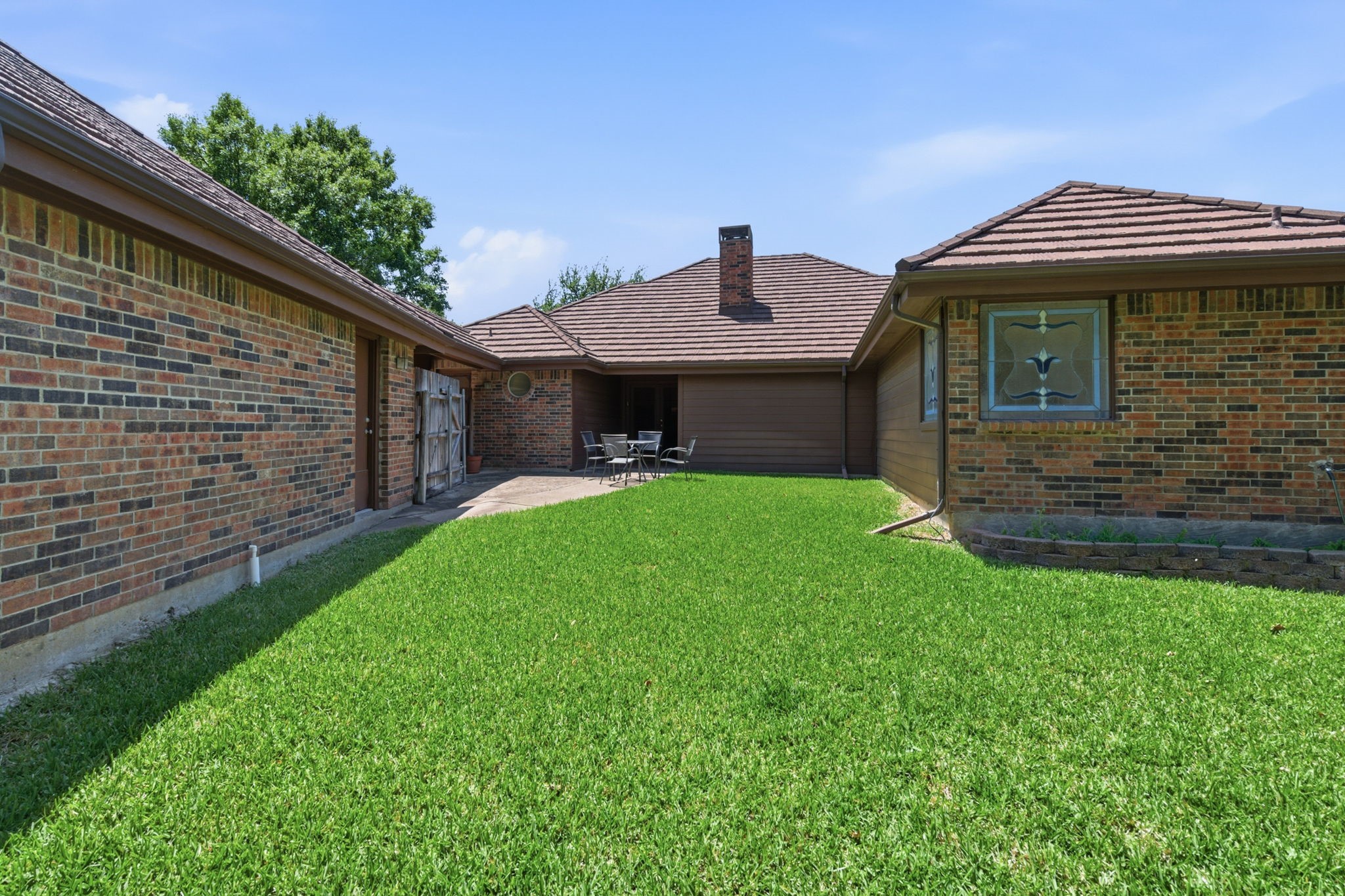 3220 Evan Drive Hurst TX 76054