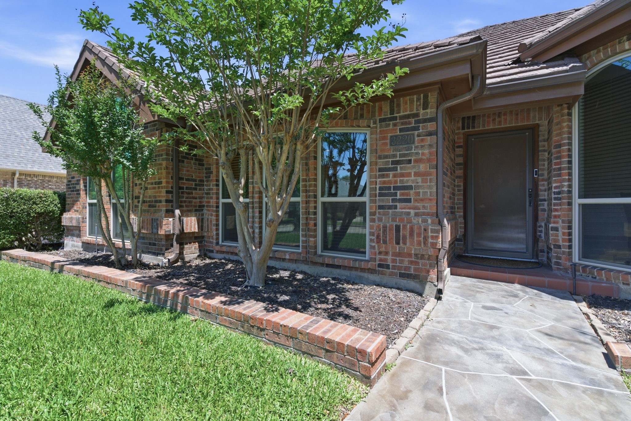 3220 Evan Drive Hurst TX 76054