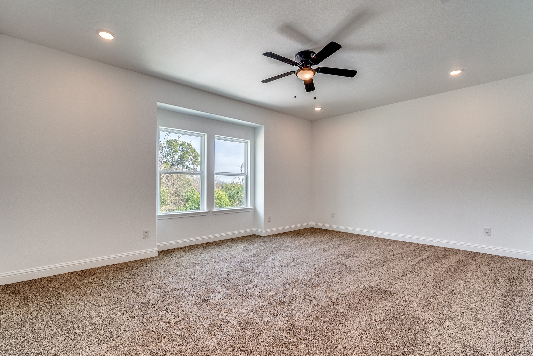 2621 Hillside Drive Granbury TX 76048