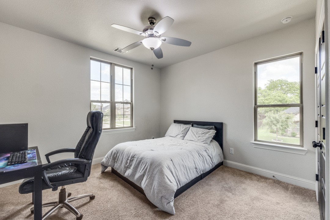 801 Toby Trail Mansfield TX 76063