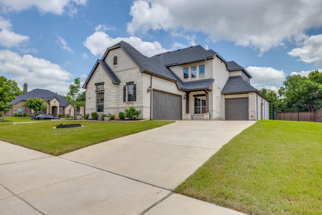 801 Toby Trail Mansfield TX 76063