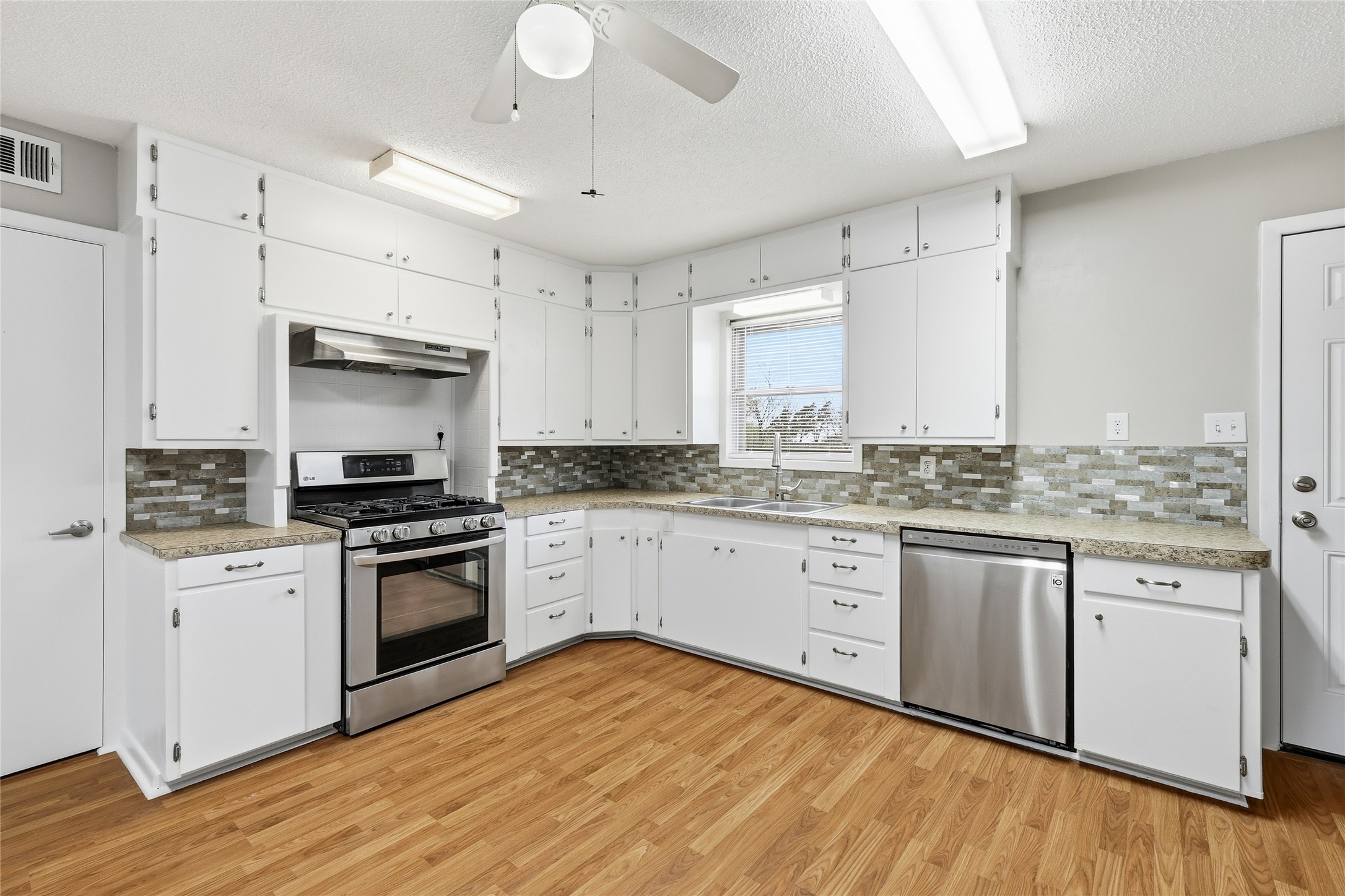 1106 Central Avenue Bowie TX 76230