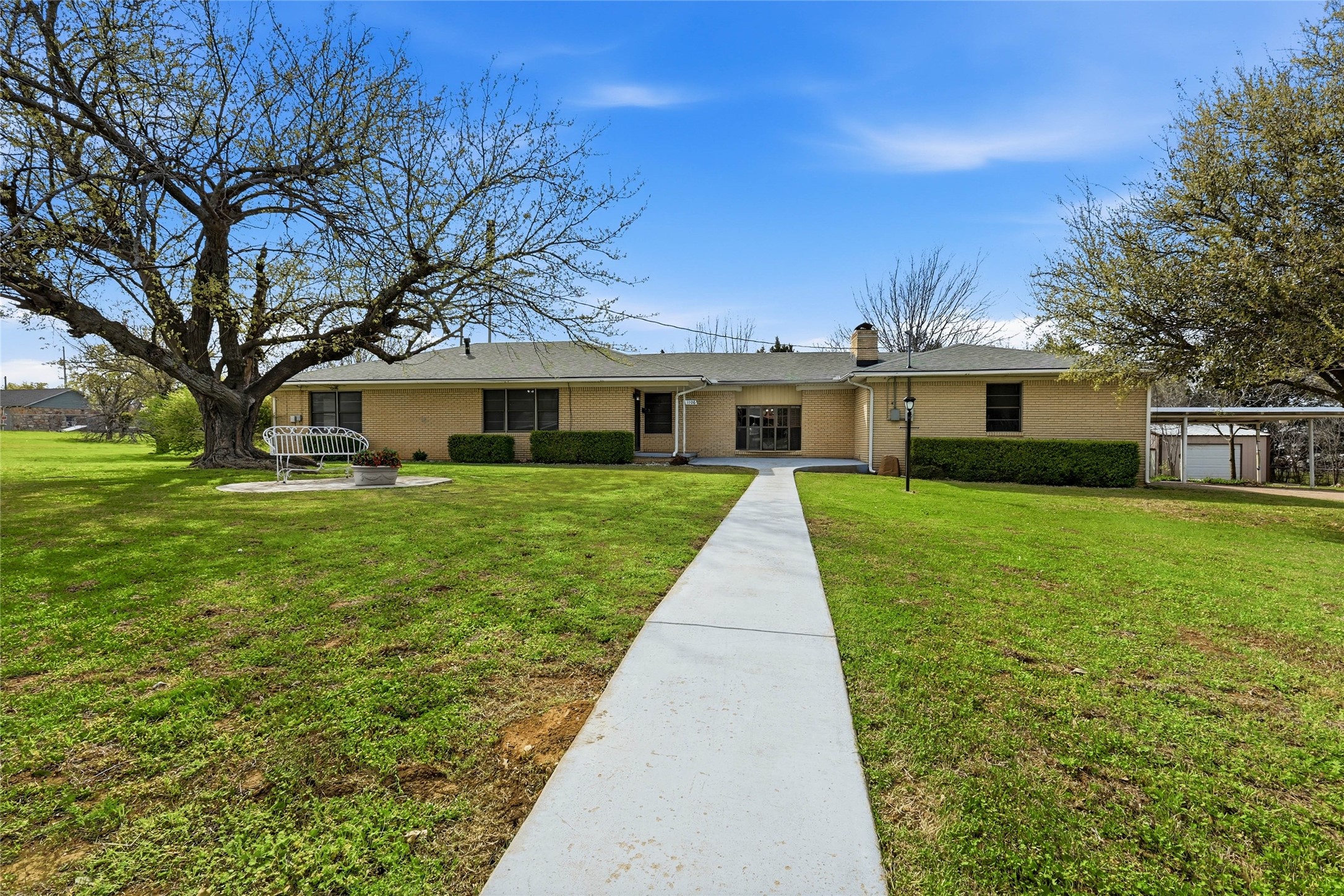 1106 Central Avenue Bowie TX 76230