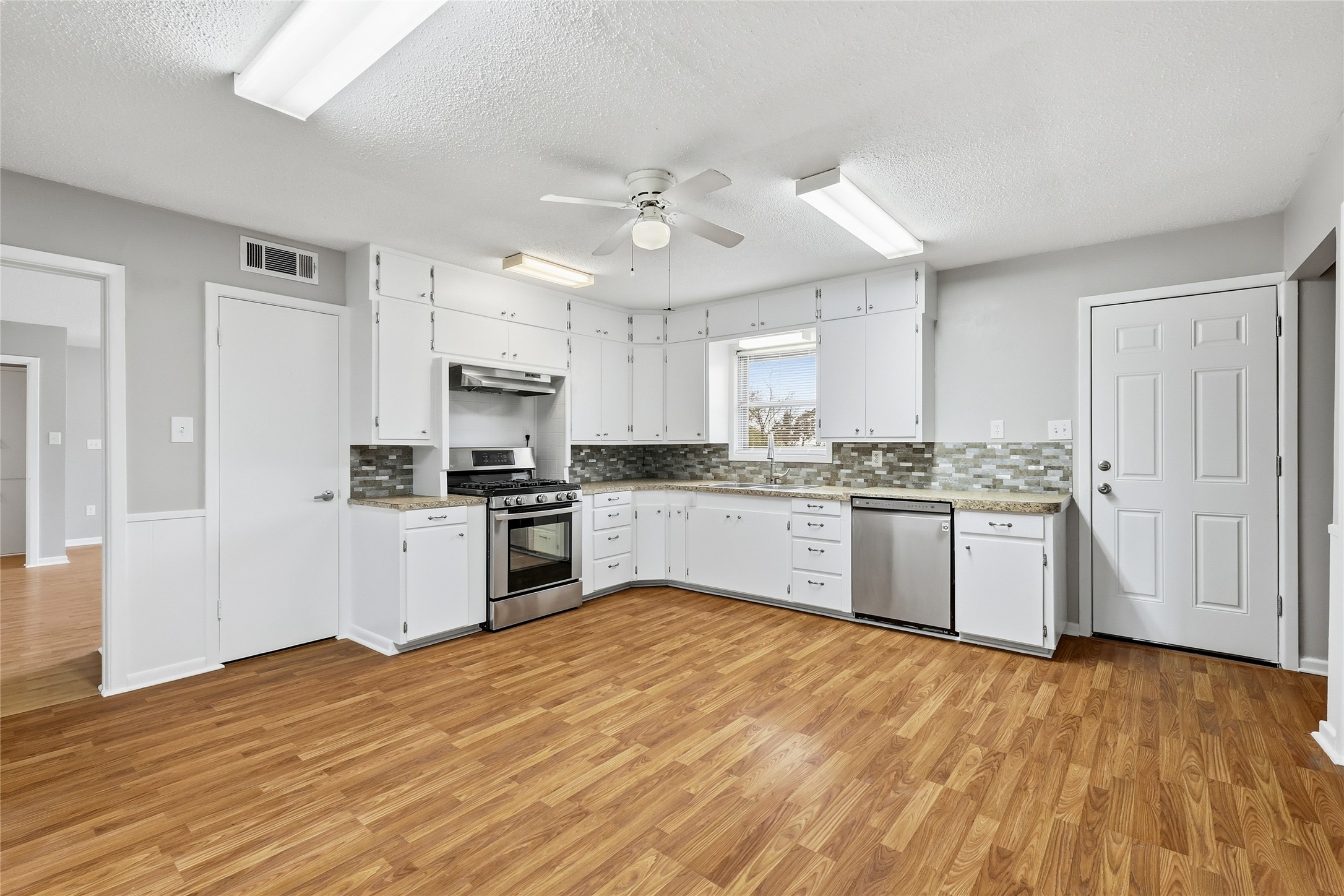 1106 Central Avenue Bowie TX 76230