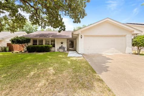 2121 Churchill Downs Drive Arlington TX 76017