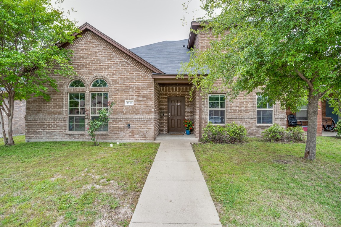 2919 Preston Trail Grand Prairie TX 75052