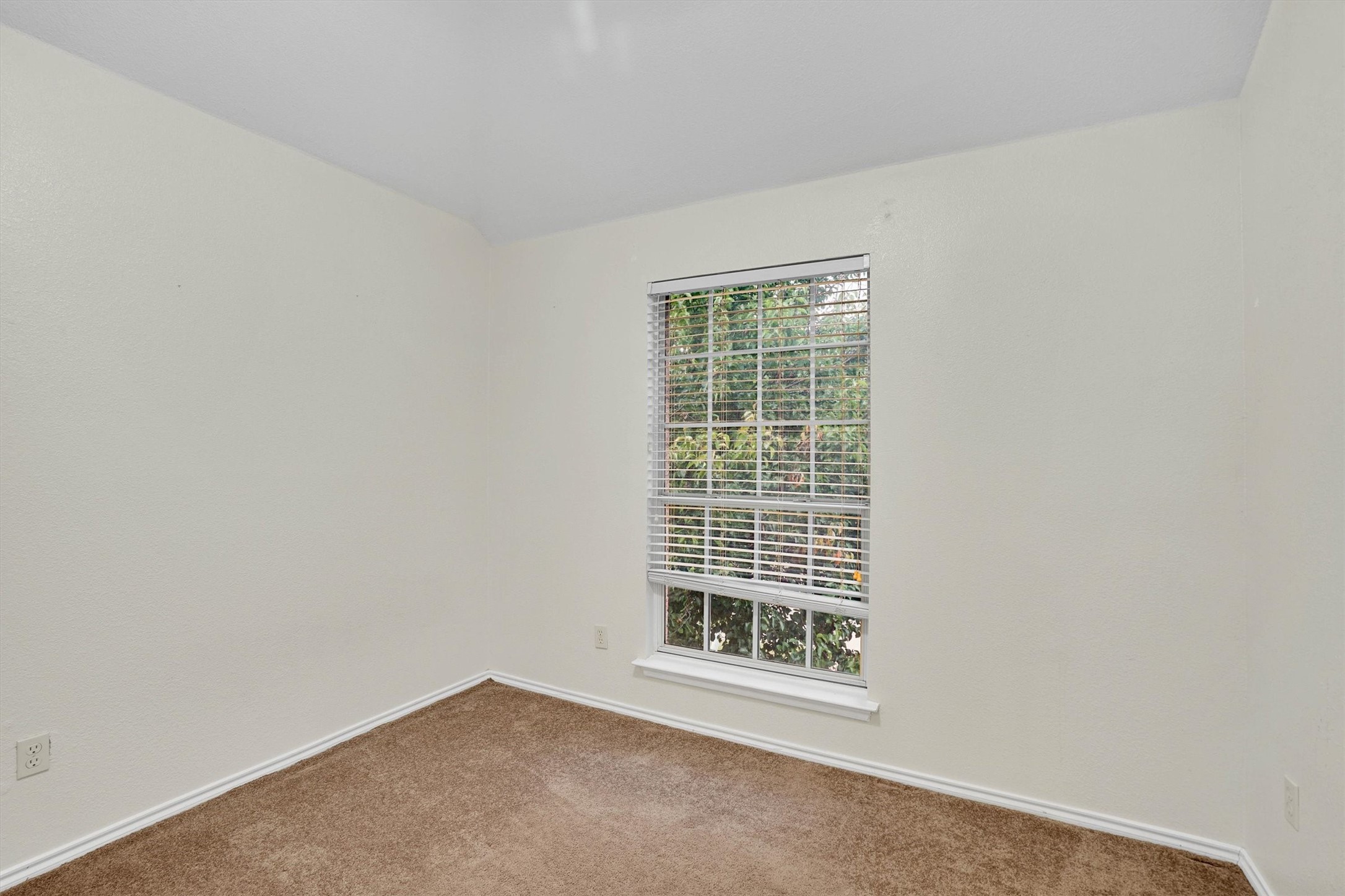 1107 Eastbrook Drive Glenn Heights TX 75154