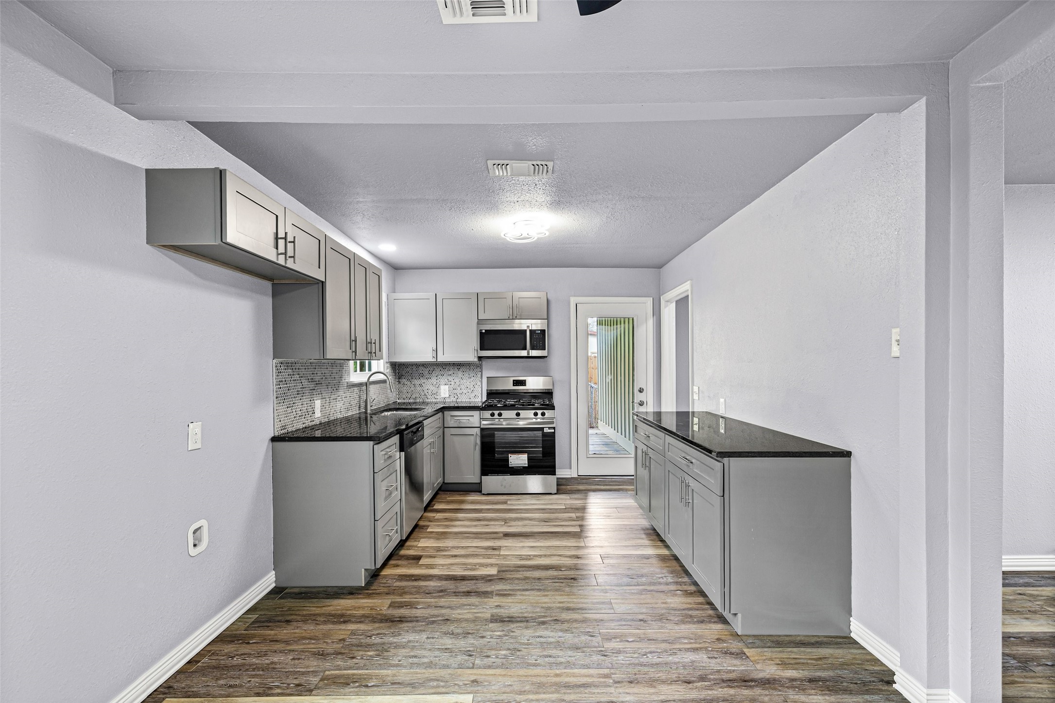 203 S Lancaster Street Granbury TX 76048
