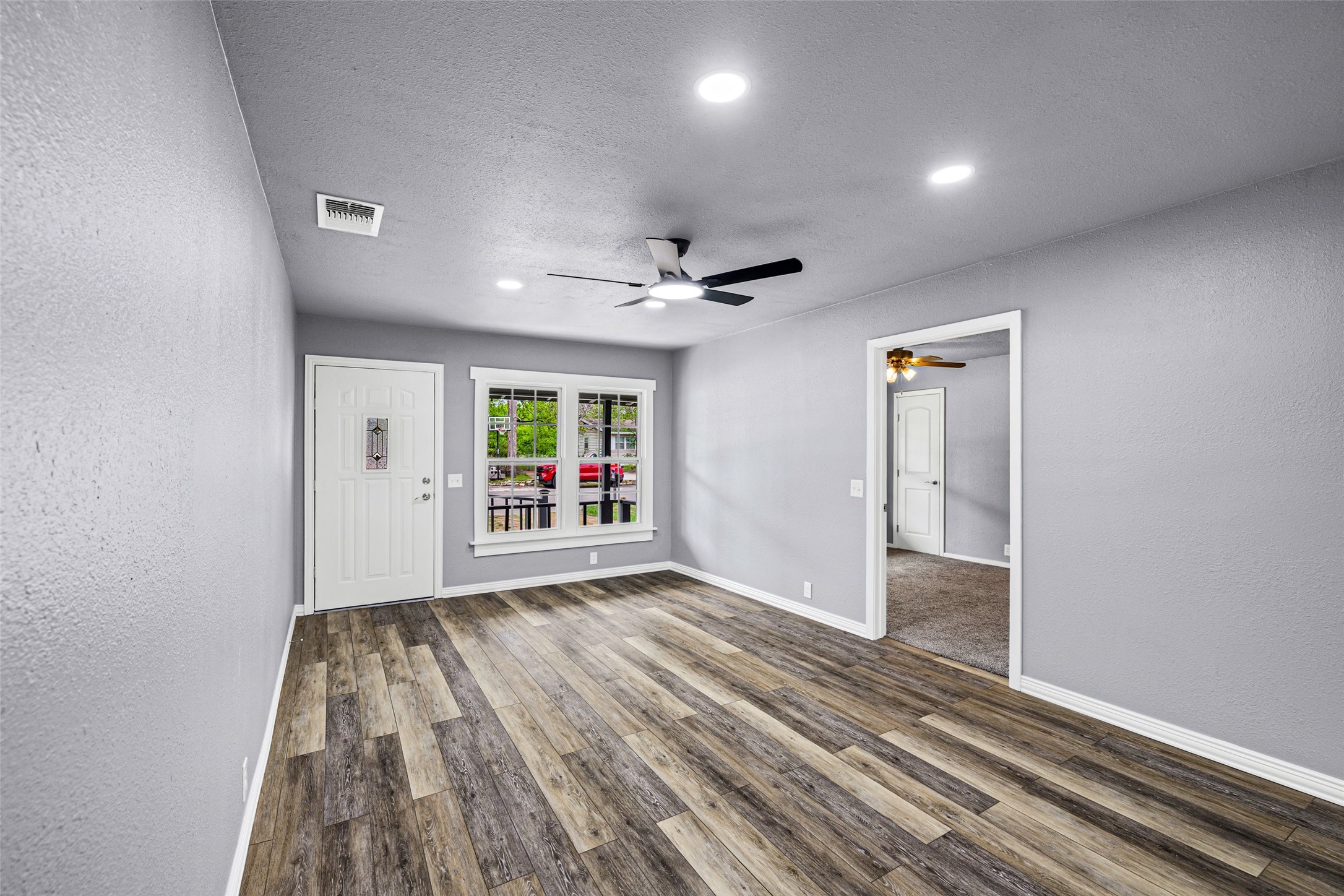 203 S Lancaster Street Granbury TX 76048