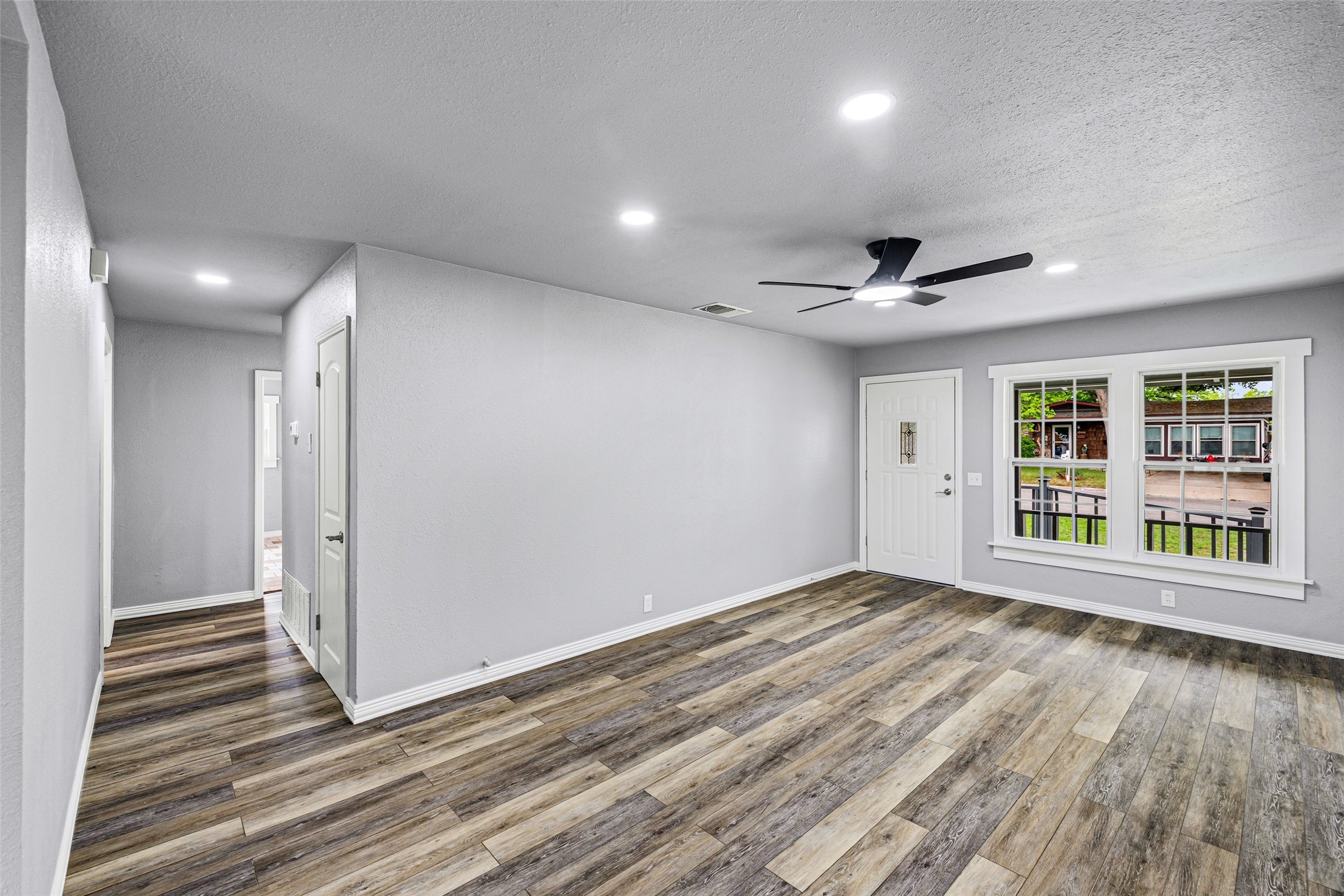 203 S Lancaster Street Granbury TX 76048