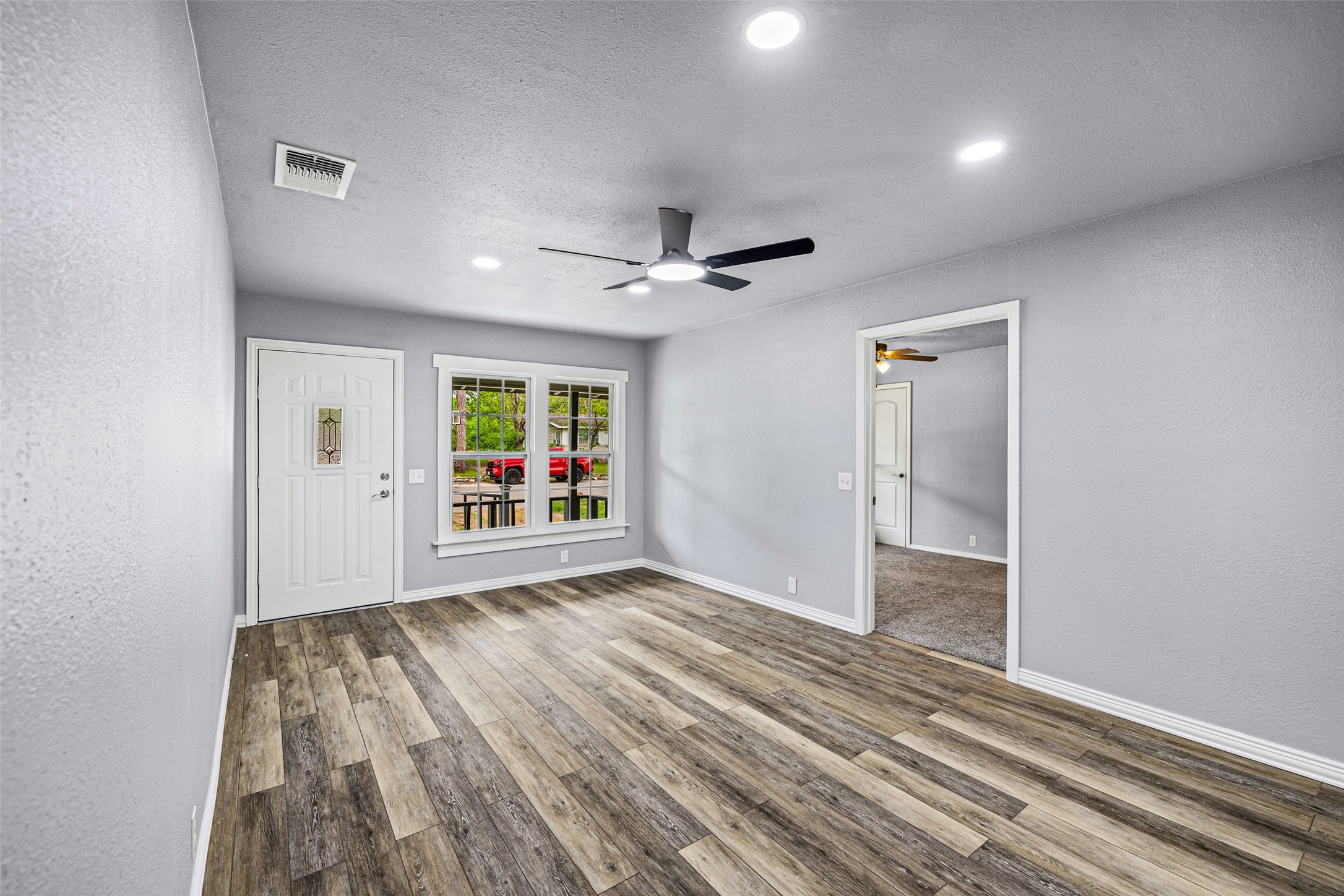 203 S Lancaster Street Granbury TX 76048