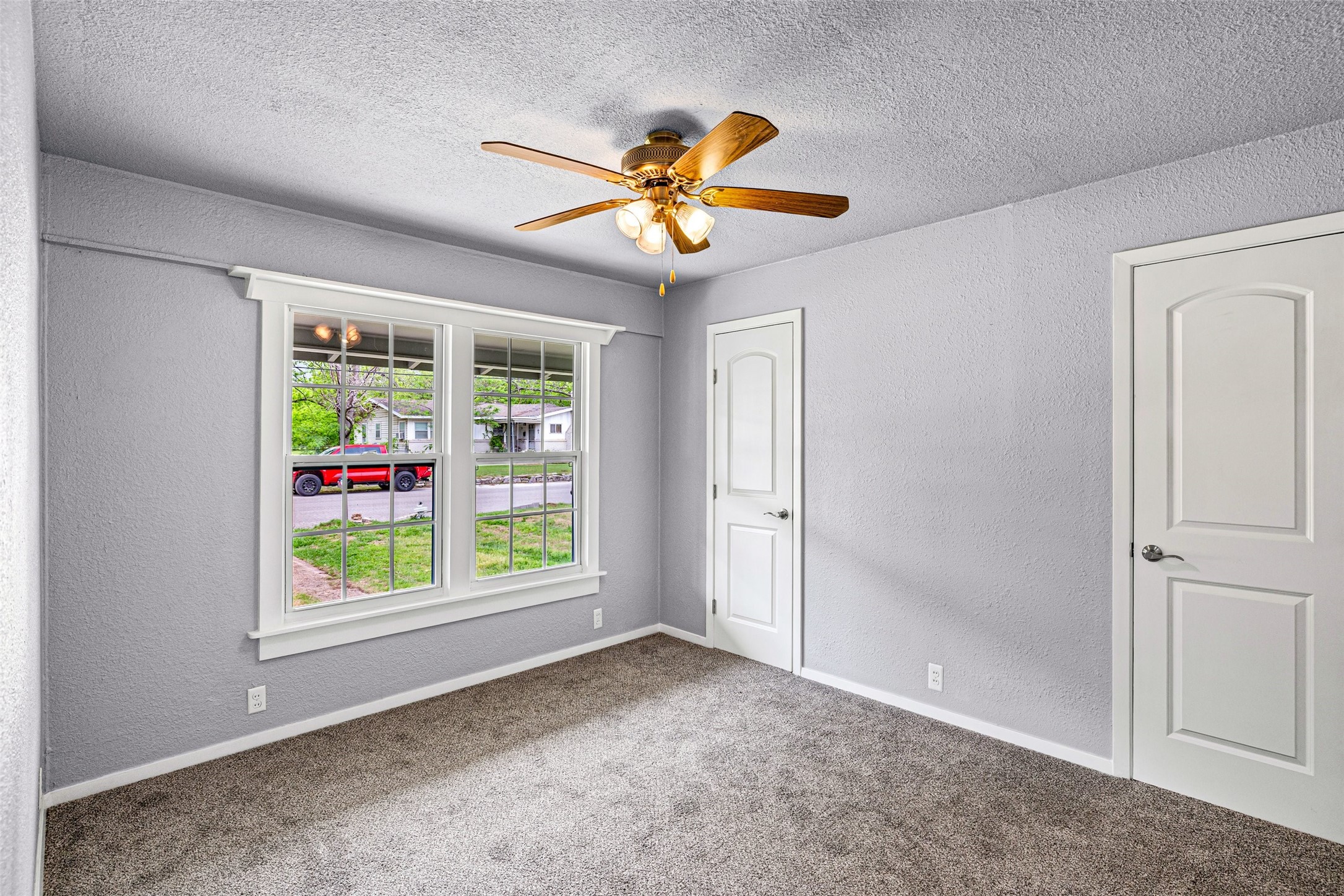 203 S Lancaster Street Granbury TX 76048