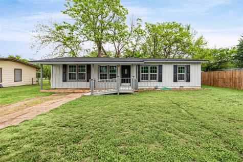 203 S Lancaster Street Granbury TX 76048