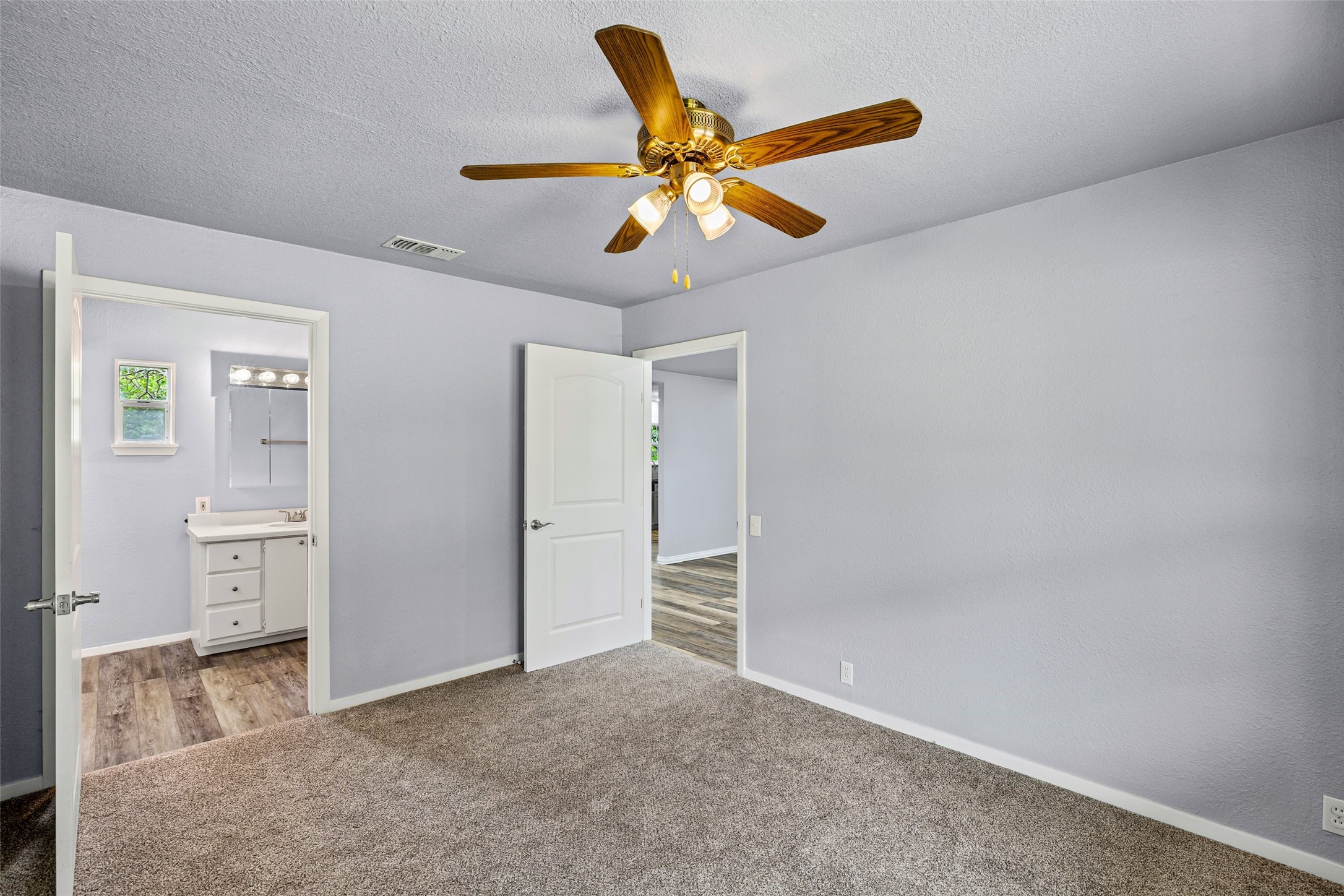 203 S Lancaster Street Granbury TX 76048