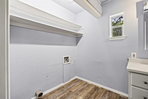 203 S Lancaster Street Granbury TX 76048