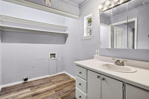 203 S Lancaster Street Granbury TX 76048