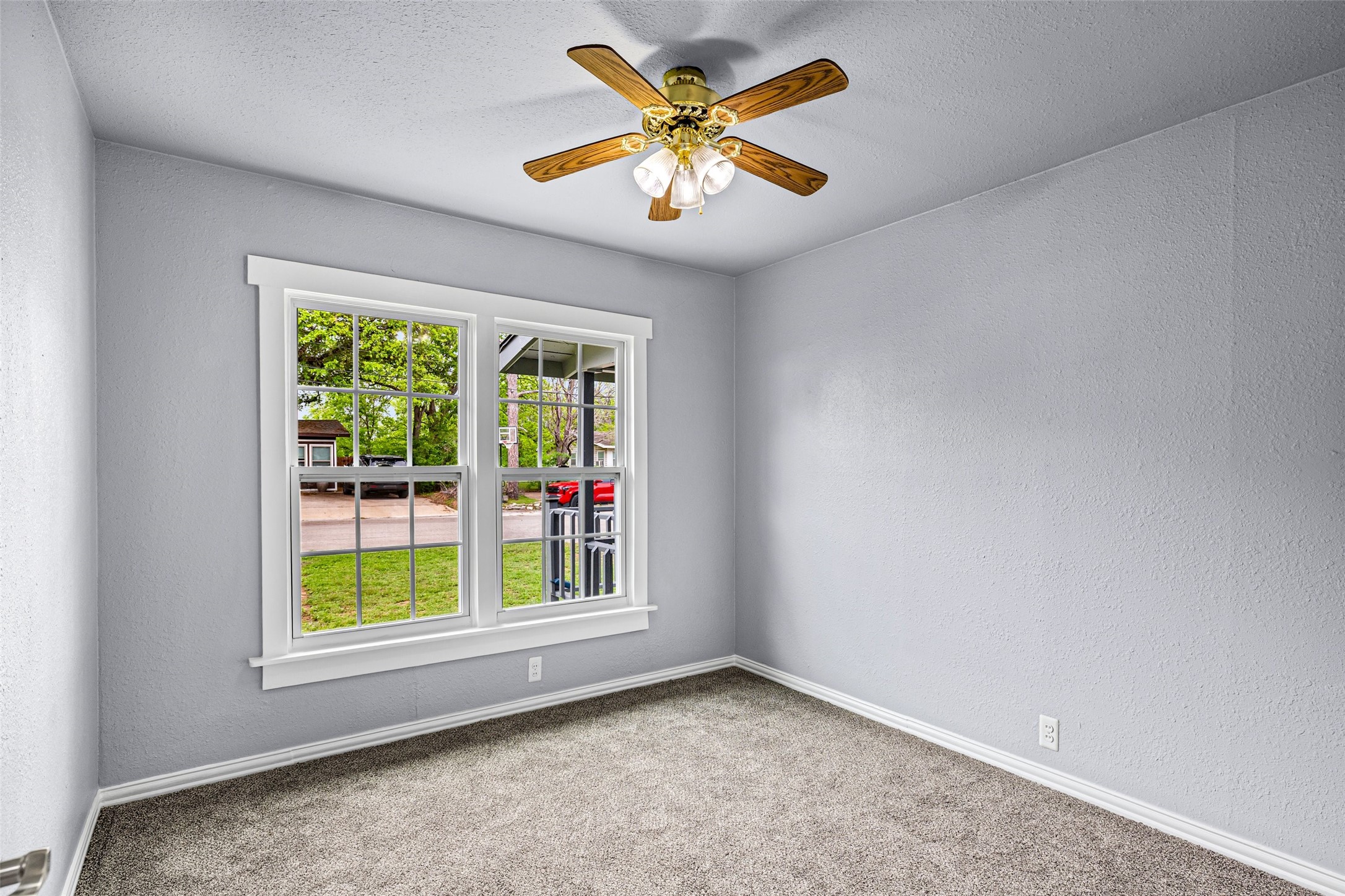 203 S Lancaster Street Granbury TX 76048