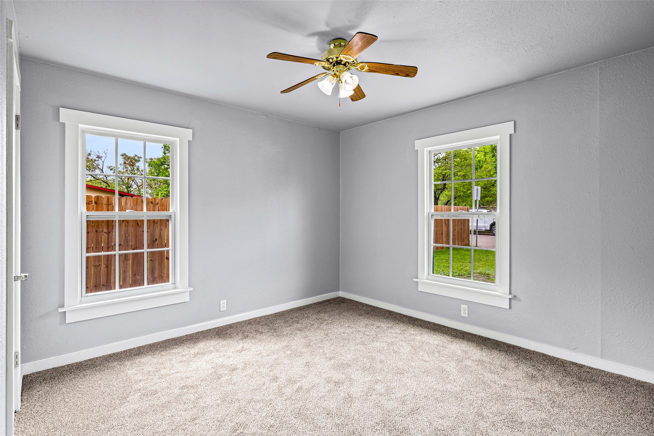 203 S Lancaster Street Granbury TX 76048