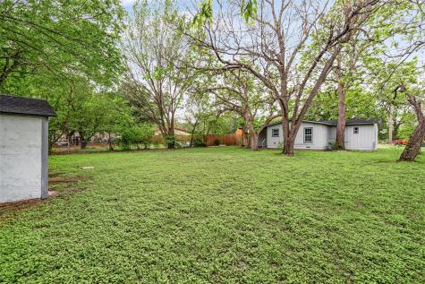 203 S Lancaster Street Granbury TX 76048