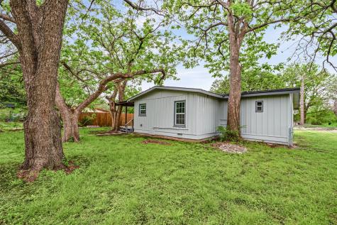 203 S Lancaster Street Granbury TX 76048