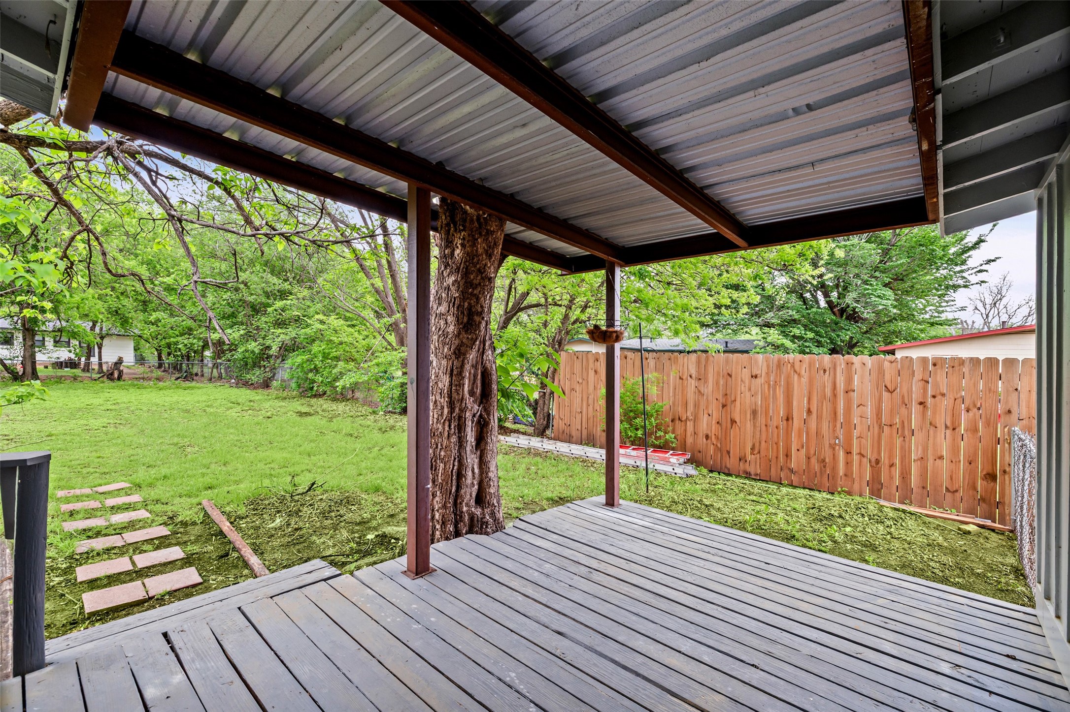 203 S Lancaster Street Granbury TX 76048