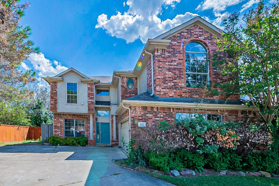 200 Courtney Lane Mckinney TX 75071