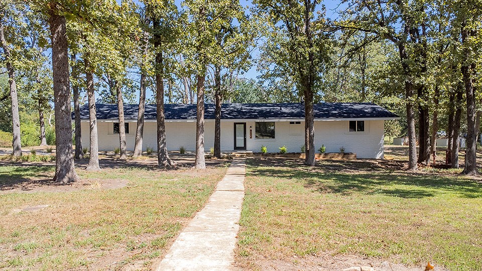 226 N Oaks Drive Grand Saline TX 75140