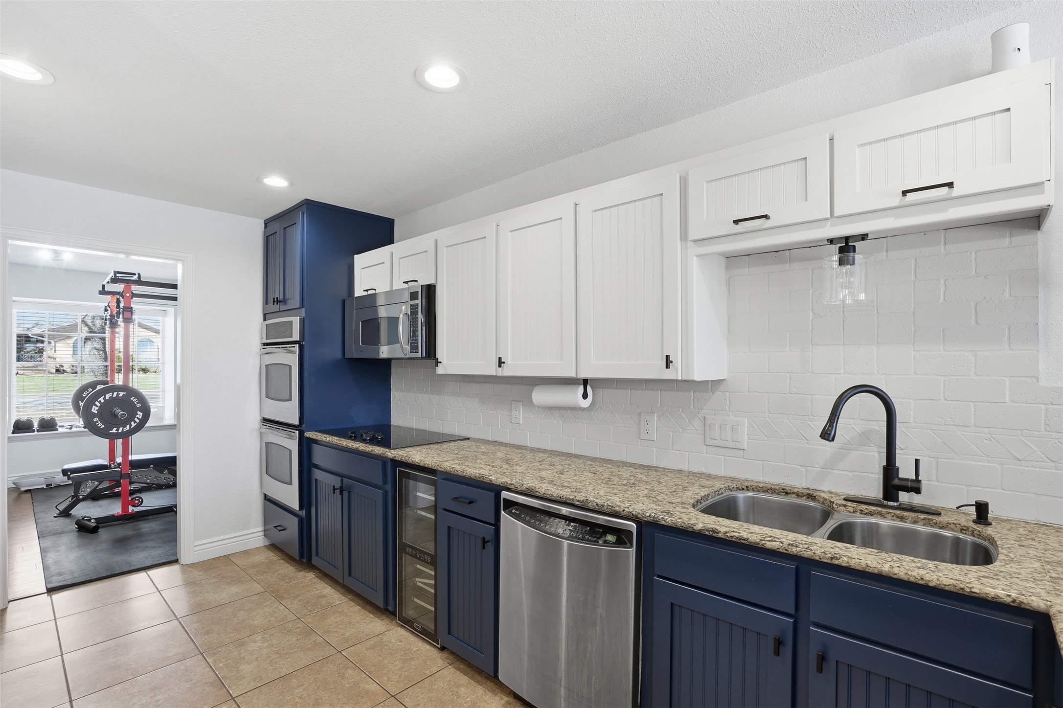 5205 N Highland Drive Granbury TX 76049