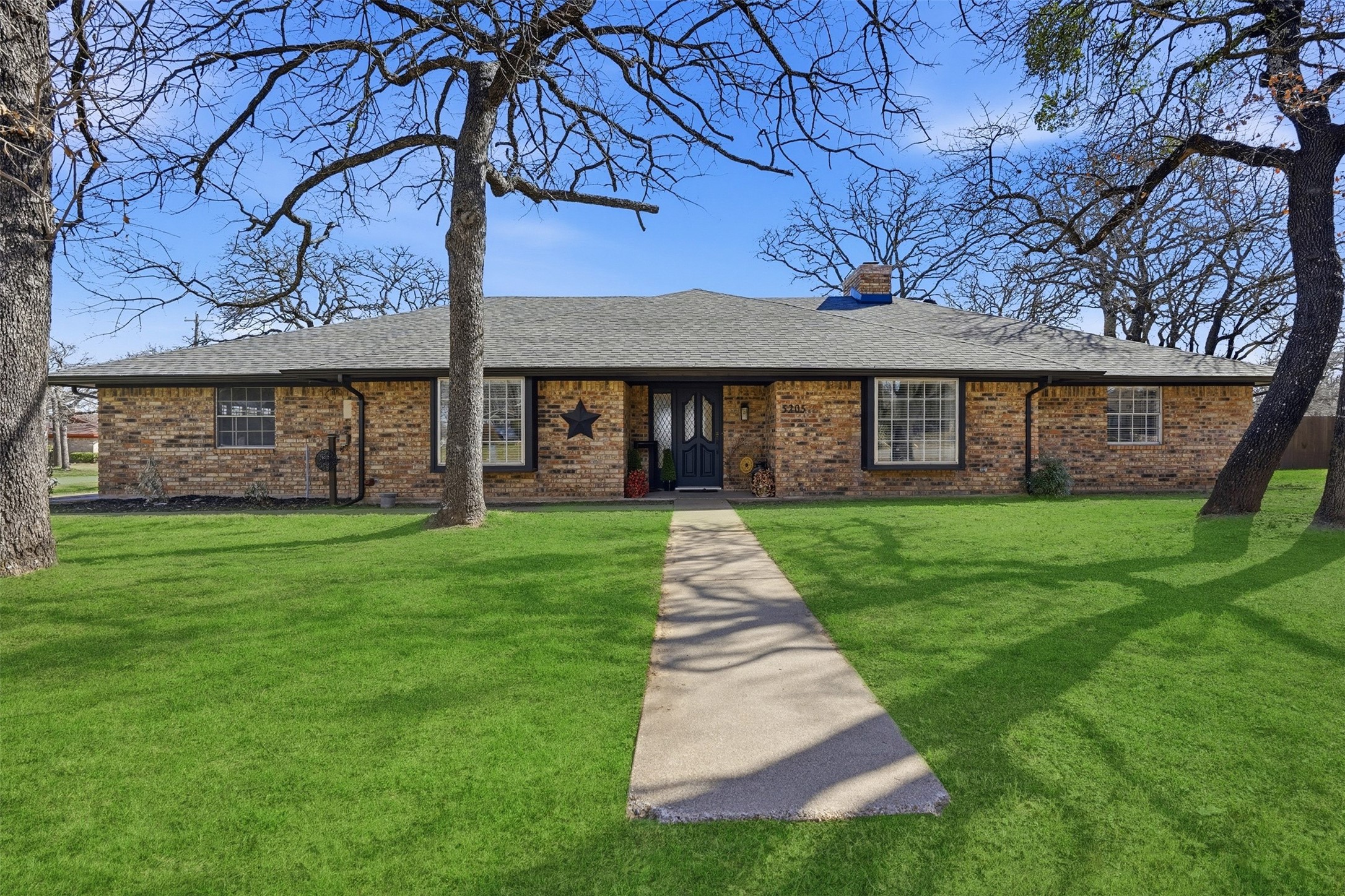 5205 N Highland Drive Granbury TX 76049