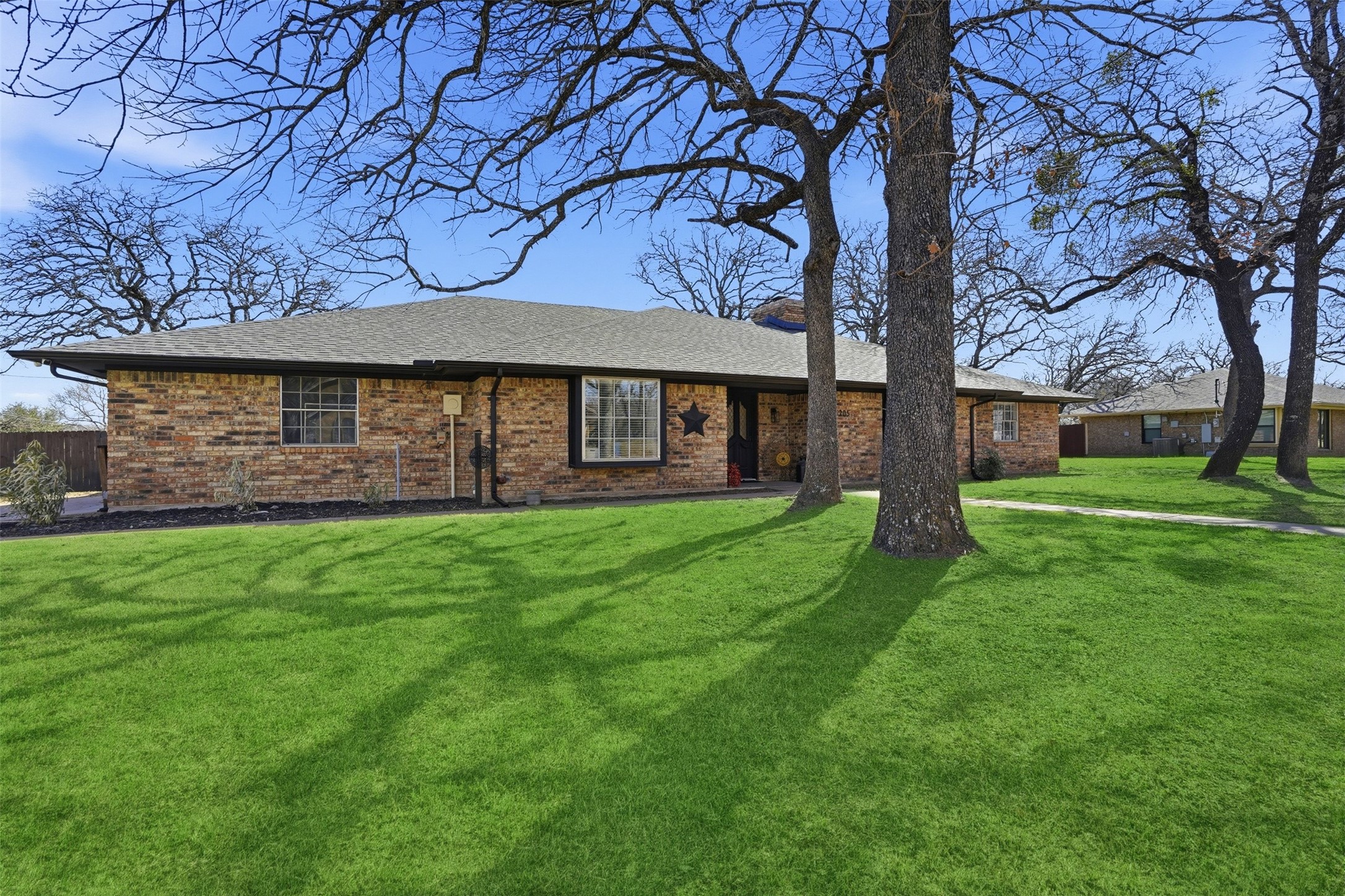 5205 N Highland Drive Granbury TX 76049