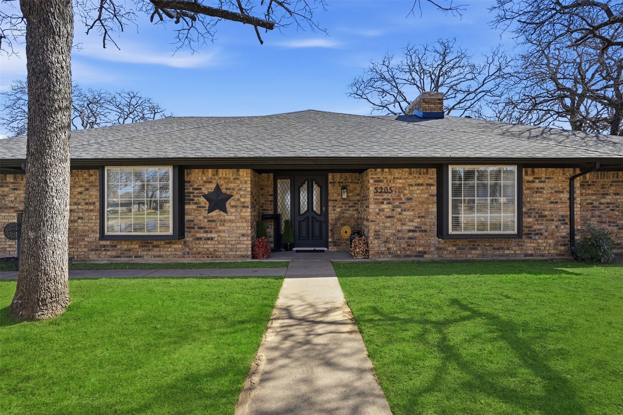 5205 N Highland Drive Granbury TX 76049