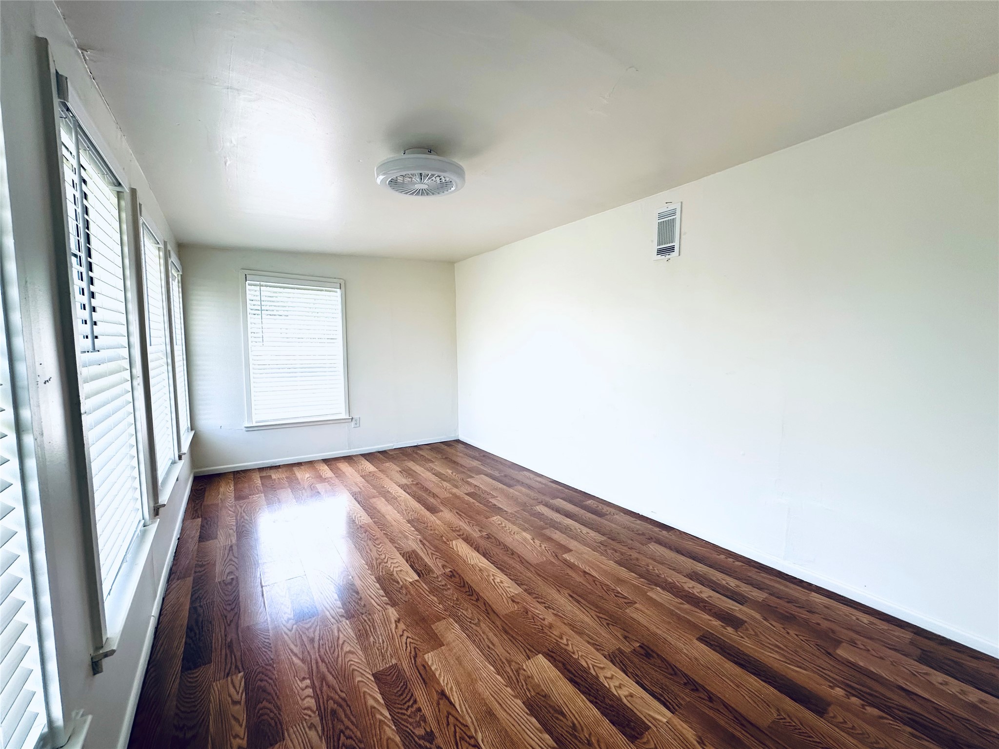 502 W Paine Avenue Comanche TX 76442