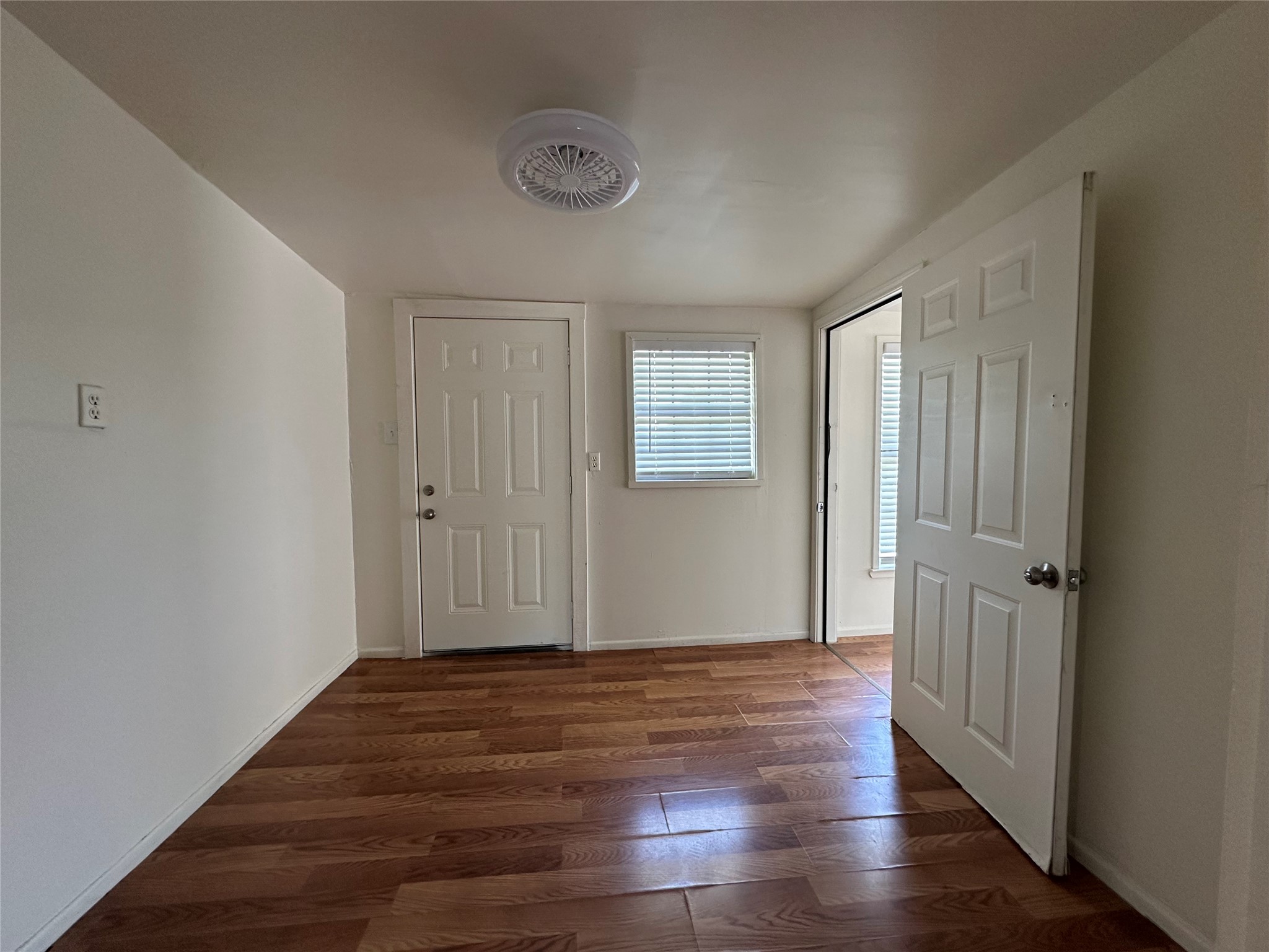 502 W Paine Avenue Comanche TX 76442