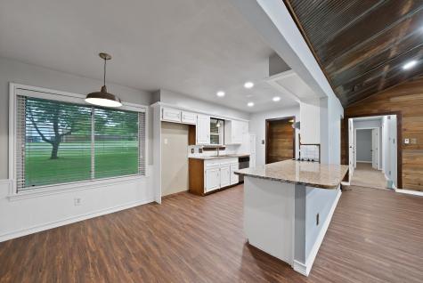 4270 Sir Lancelot Circle Midlothian TX 76065
